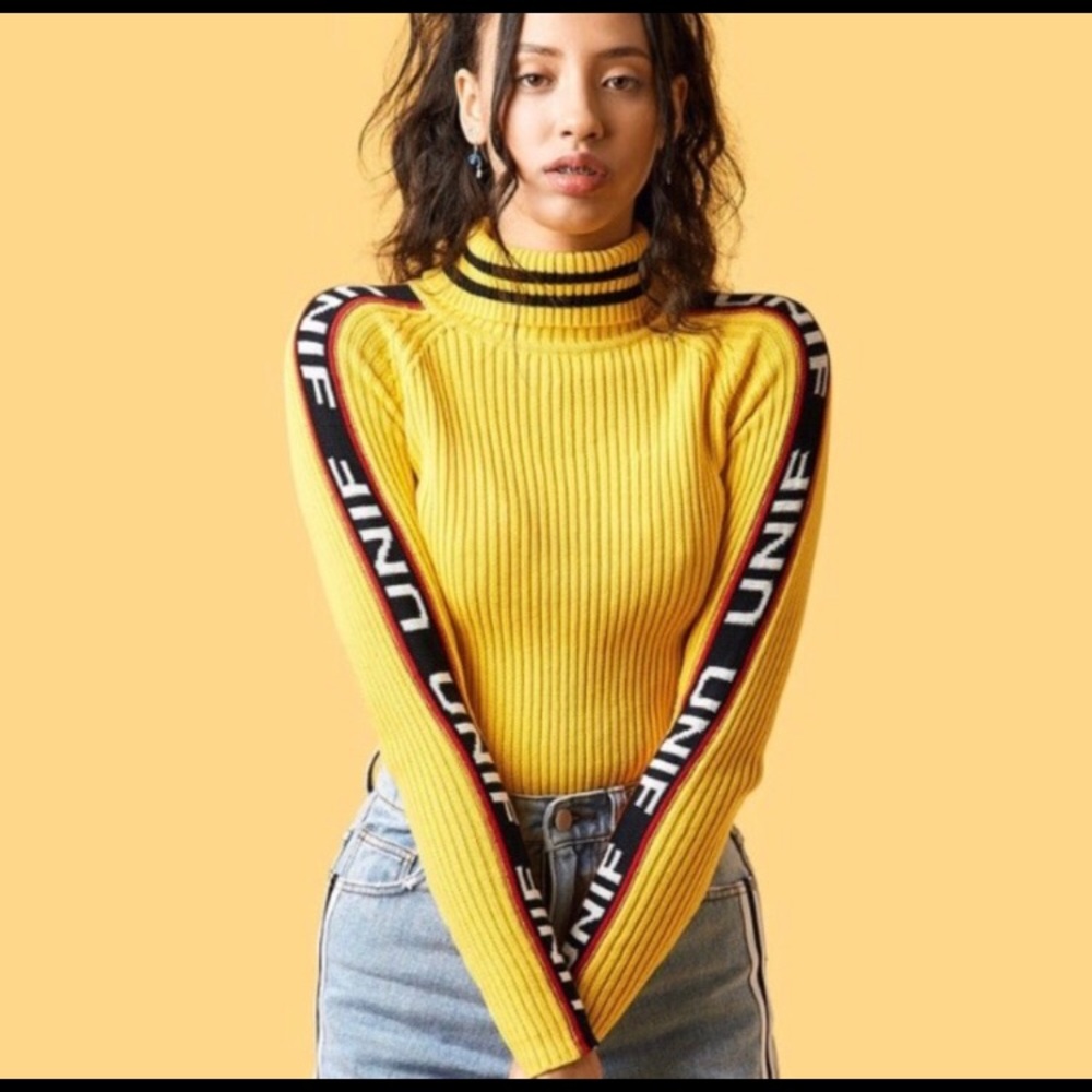 ⭐️UNIF Bad Sport Turtleneck⭐️